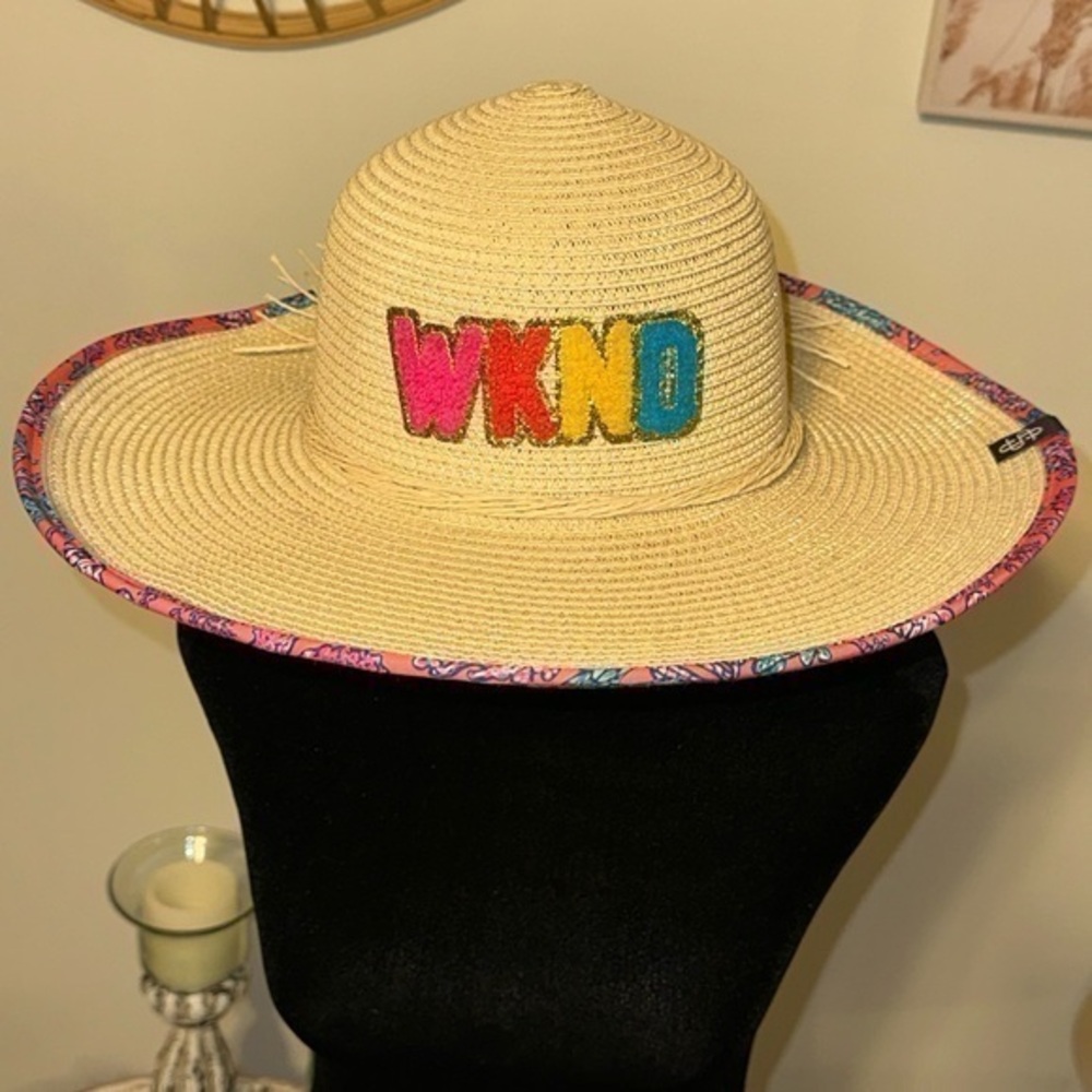 NWT Simply Southern Preppy Bucket Beach Hat Weekend “WKND” Straw/Tan